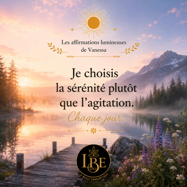 Je choisis la sérénité plutôt que l'agitation. Chaque jour. Accueillez chaque étape de votre parcours avec cette affirmation lumineuse de Vanessa. Un paysage apaisant et une pensée positive
